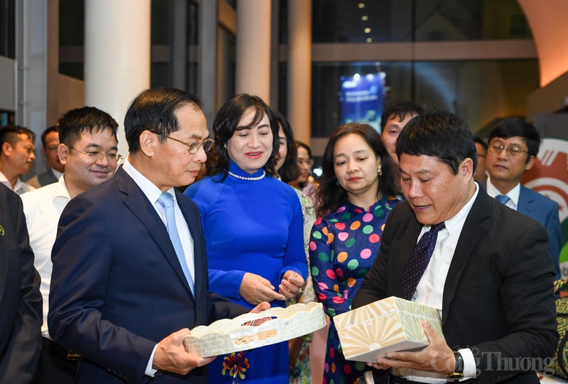 Tôn vinh 108 sản phẩm công nghiệp nông thôn tiêu biểu cấp quốc gia