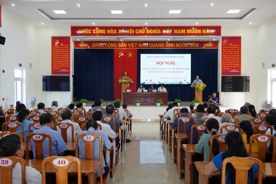 Cử tri Quảng Trị kiến nghị các vấn đề về đất đai, giao thông và môi trường