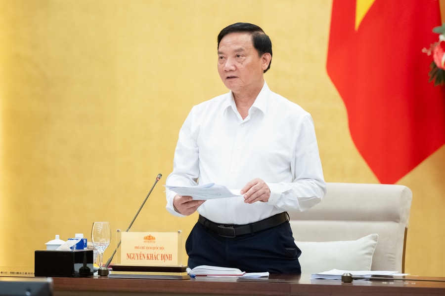 Phó Chủ tịch Quốc hội Nguyễn Khắc Định chủ trì họp giao ban với Thường trực các cơ quan của Quốc hội
