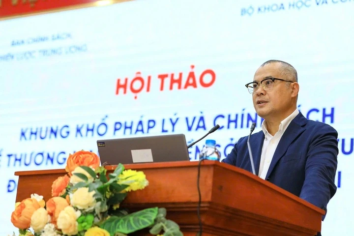 Khung khổ pháp lý và chính sách thương mại hóa quyền sở hữu trí tuệ