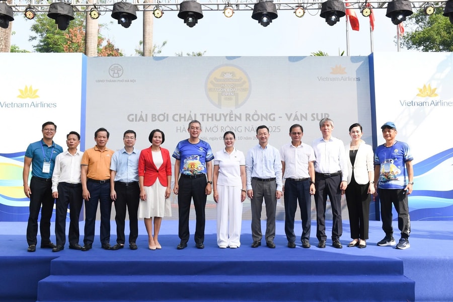 Giải Bơi chải Thuyền rồng - Ván SUP 2025 lan tỏa tinh thần thể thao và giá trị văn hóa Thủ đô