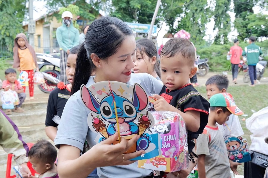 Mang Trung thu đến với trẻ em đồng bào dân tộc thiểu số vùng sâu Đắk Lắk