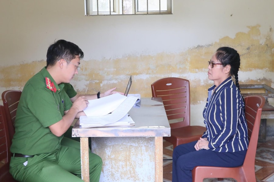 Bắt cựu nhân viên ngân hàng trốn truy nã suốt 30 năm