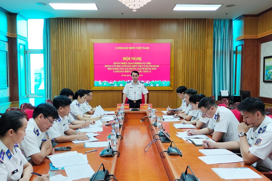 Cảnh sát biển Việt Nam giao nhiệm vụ cho đoàn công tác tham dự HACGAM - 21