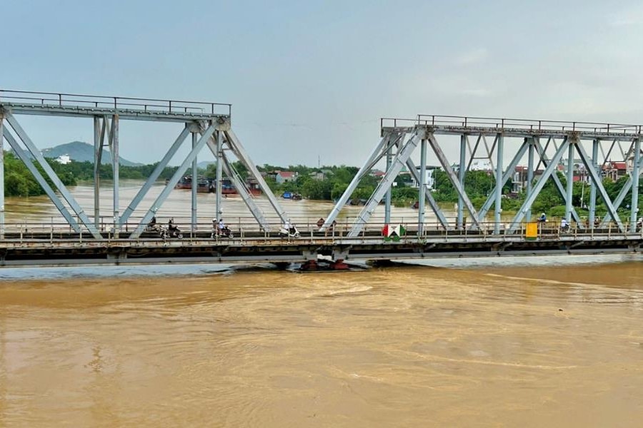 Bảo đảm an toàn hệ thống đê điều trên sông Cầu và sông Thương