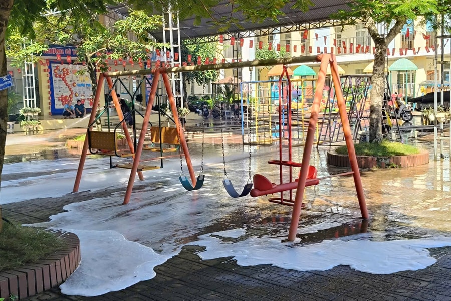 Hà Nội hoả tốc tăng cường đảm bảo nước sạch, an toàn thực phẩm vùng ngập úng