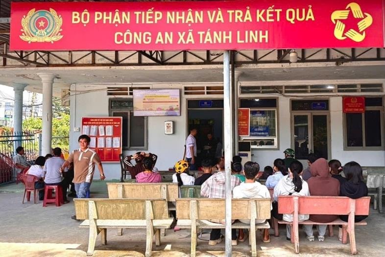 Lâm Đồng: Sáng kiến “Góc truyền hình an ninh” giúp người dân hiểu rõ định danh, thực hiện nhanh thủ tục