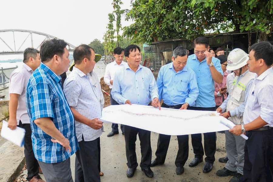 HĐND tỉnh Đồng Nai giám sát dự án chống ngập và kè chống sạt lở bờ sông Đồng Nai