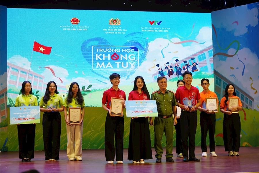 Khởi động cuộc thi "Trường học không ma túy" năm 2025