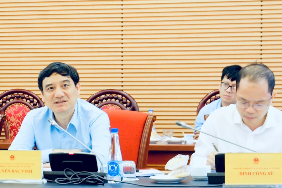 Xây dựng cơ chế, chính sách đặc thù, vượt trội phát triển giáo dục và đào tạo