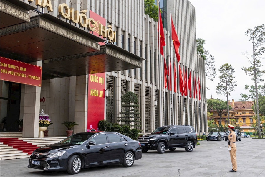 CSGT Hà Nội triển khai phương án bảo đảm TTATGT phục vụ Kỳ họp lần thứ 10 Quốc hội Khóa XV