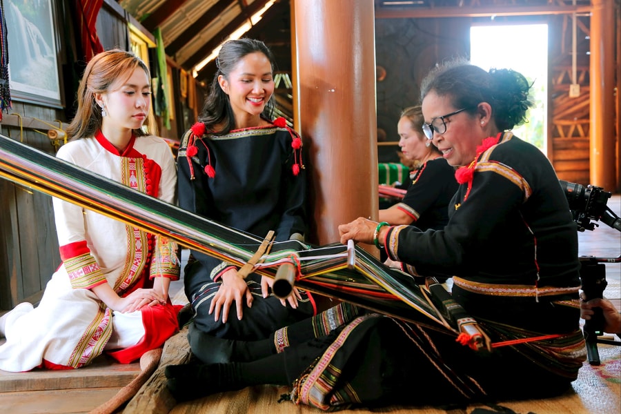 Đắk Lắk: Cử tri vùng đồng bào DTTS gửi gắm niềm tin, kỳ vọng vào Kỳ họp thứ Mười, Quốc hội khóa XV