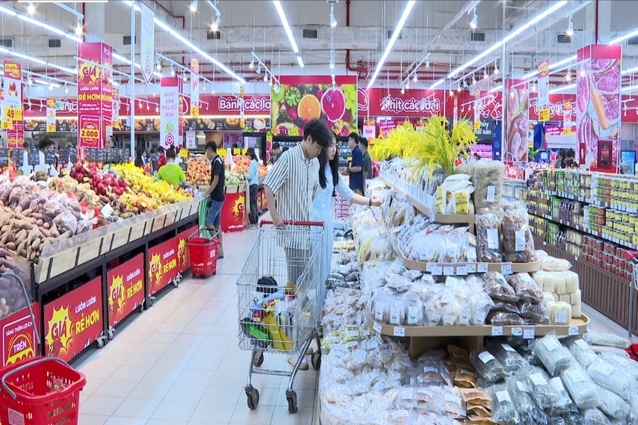 Cần kiểm soát thị trường để kiềm chế lạm phát và nâng cao chất lượng sống của người dân