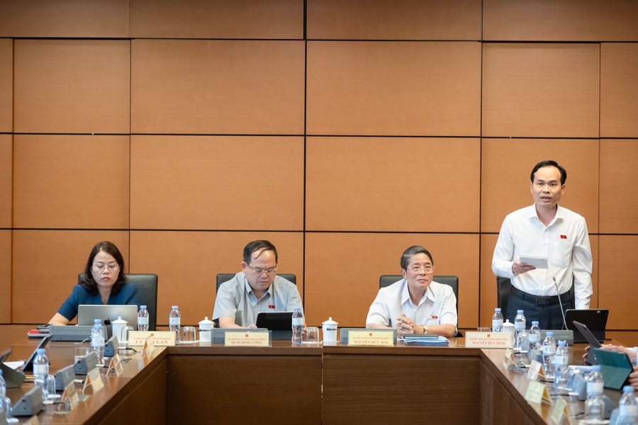 Bảo đảm quyền của người dân được khám sức khỏe định kỳ