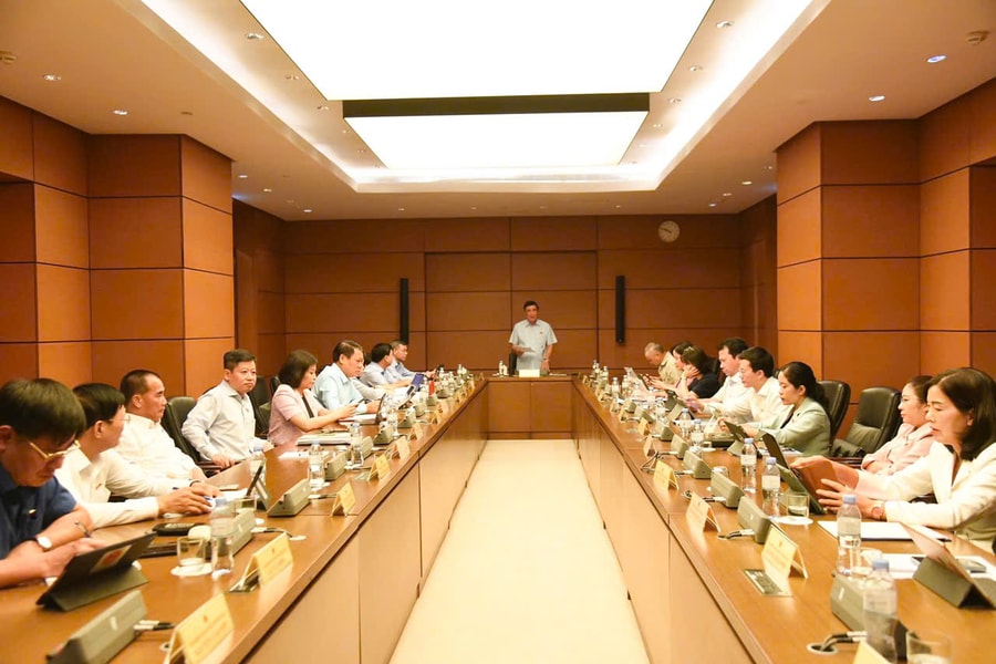 Tiếp tục cải cách thể chế, cải thiện môi trường đầu tư kinh doanh