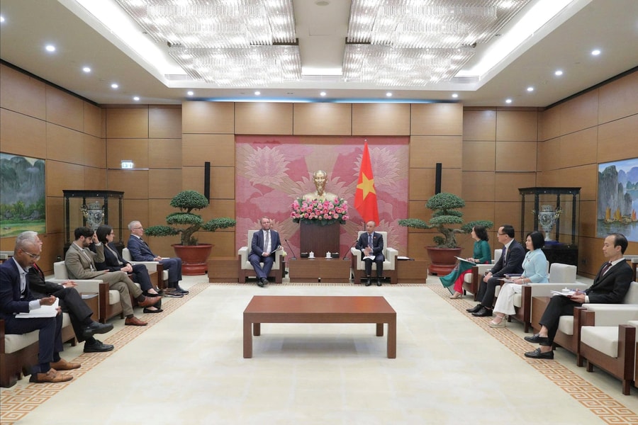 Thúc đẩy hợp tác khoa học – công nghệ Việt Nam và Bang Hessen (Đức)