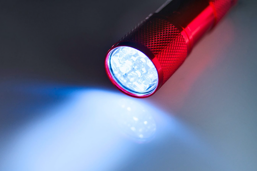 Hy vọng mới: Điều trị ung thư từ ánh sáng đèn LED