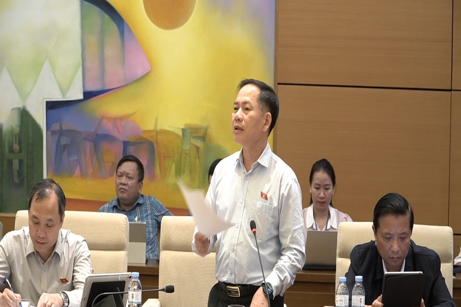 Quy định rõ hoặc dẫn chiếu cụ thể về quy tắc ứng xử của viên chức