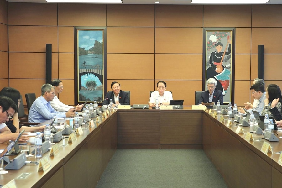 Làm rõ quy định vận tải hàng không tầm thấp