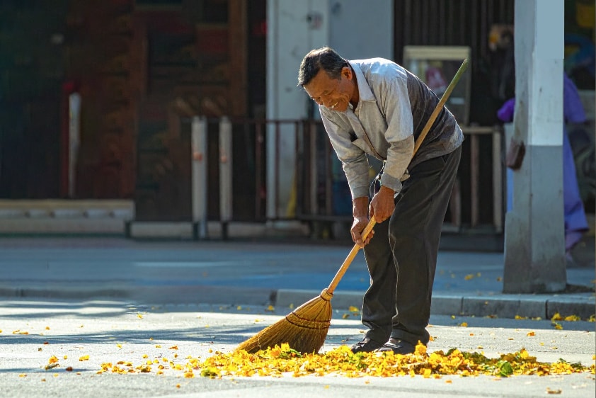 "Người quét dọn tâm hồn" và triết lý của giáo dục nghề nghiệp