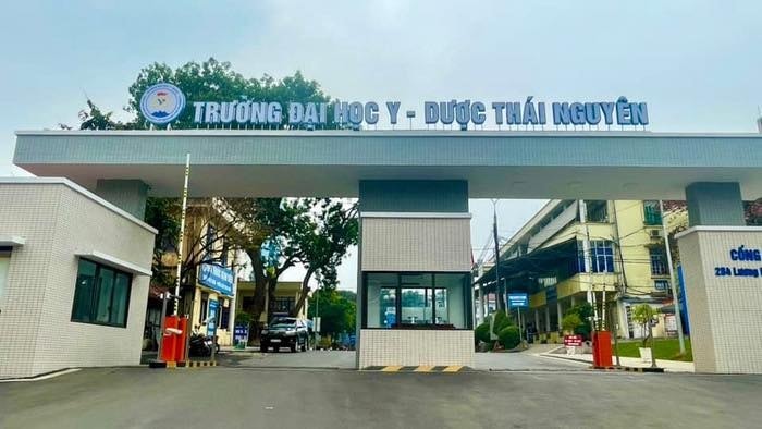 Sáp nhập 2 trường Cao đẳng Y tế vào 2 trường Đại học