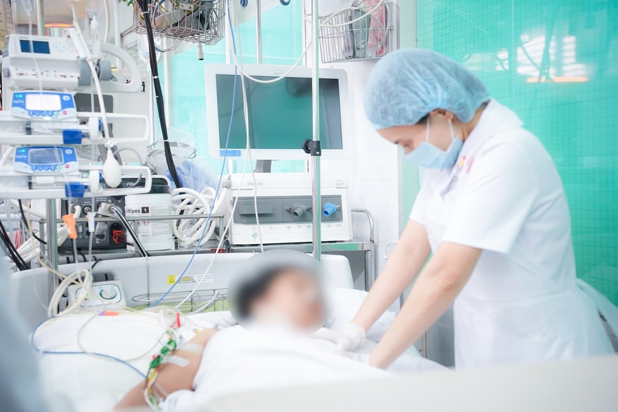 Cứu sống ngoạn mục nữ bệnh nhân mắc hội chứng “trái tim tan vỡ” hiếm gặp