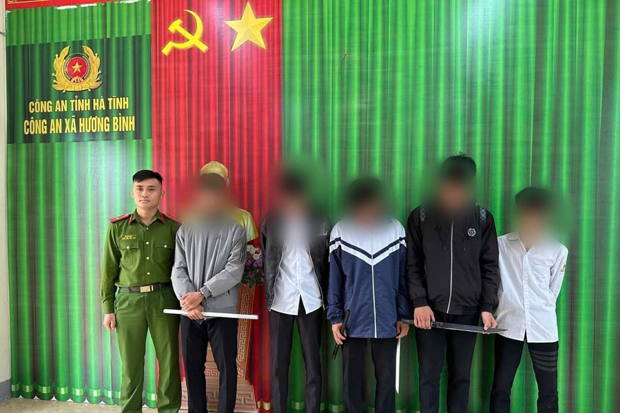 Công an kịp thời ngăn chặn nhóm học sinh sử dụng vũ khí để giải quyết mâu thuẫn