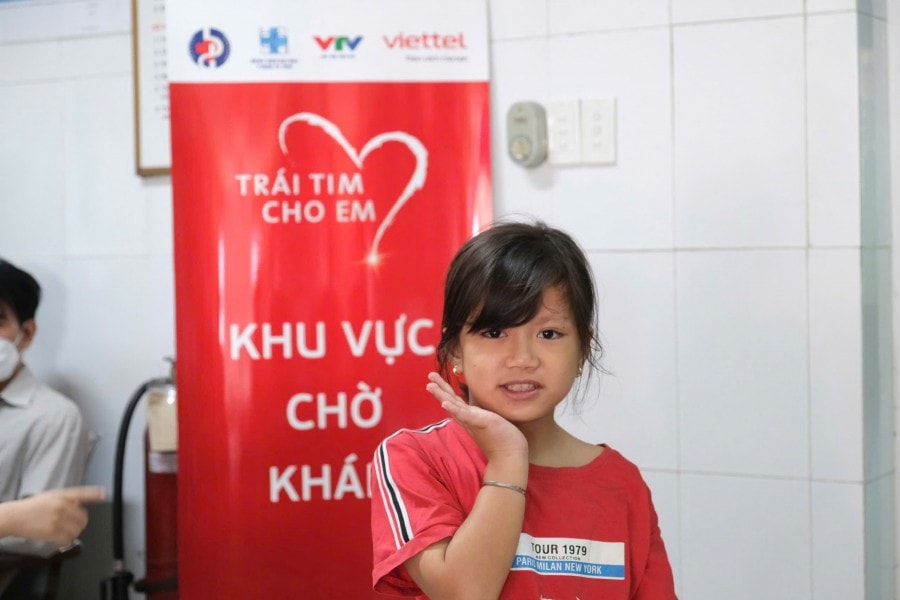 Viettel lần đầu công bố báo cáo phát triển bền vững, dấu mốc hướng tới tương lai xanh trong kỷ nguyên số