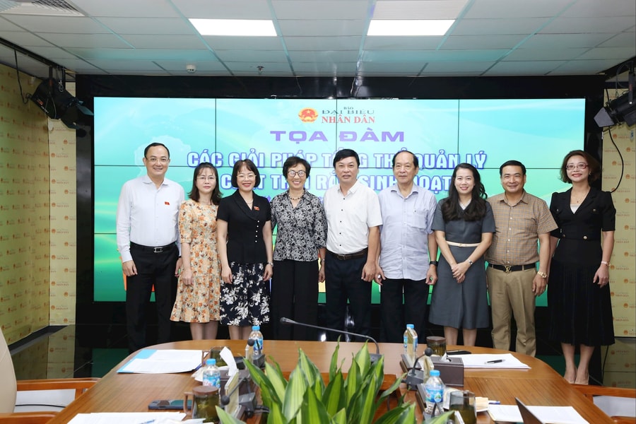 Chung tay quản lý chất thải rắn sinh hoạt