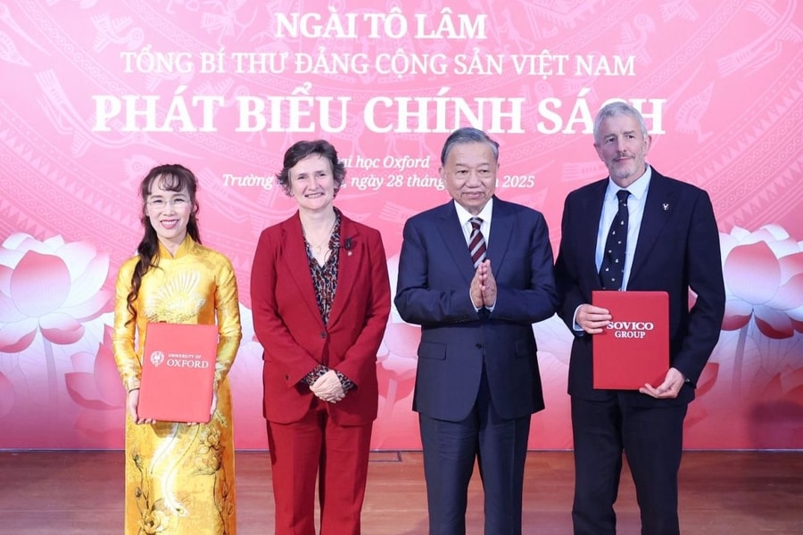 Tiến sĩ Nguyễn Thị Phương Thảo cam kết tiếp tục mở rộng hợp tác cùng ĐH Oxford