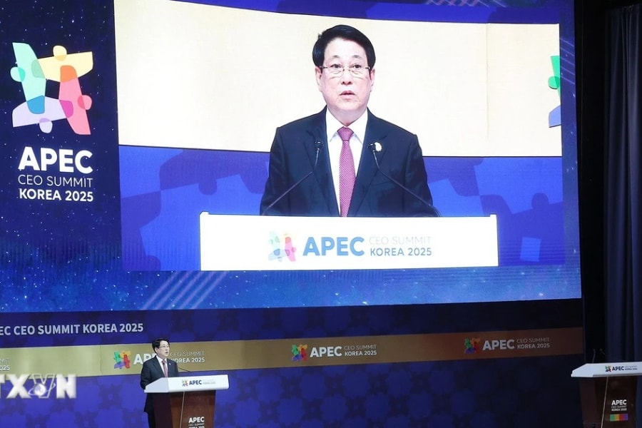 Chủ tịch nước Lương Cường dự và phát biểu tại Hội nghị Thượng đỉnh Doanh nghiệp APEC 2025