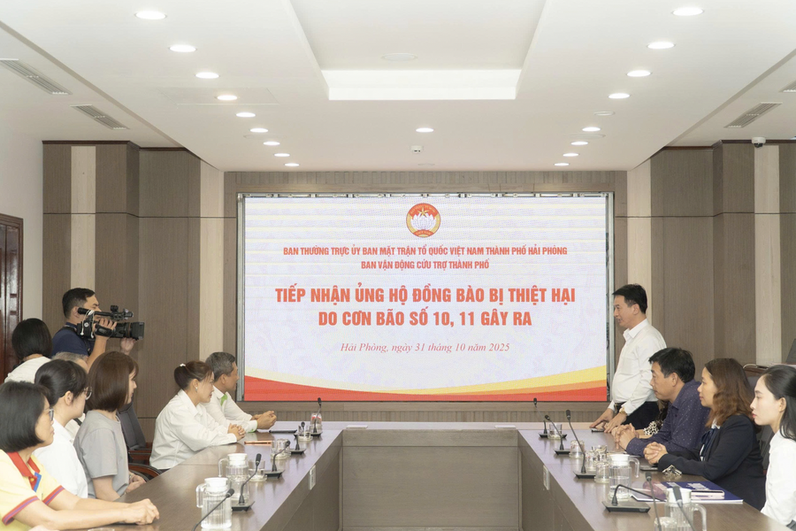 Doanh nghiệp Hải Phòng chung tay ủng hộ đồng bào bị thiệt hại do lũ lụt