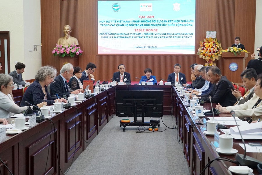 Tọa đàm Y tế Việt Nam – Pháp thống nhất nhiều định hướng hợp tác chiến lược vì sức khỏe cộng đồng