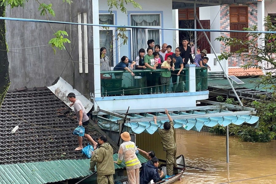 Lực lượng Công an quyết tâm ứng phó, khắc phục hậu quả thiên tai, bảo vệ, hỗ trợ, giúp đỡ Nhân dân