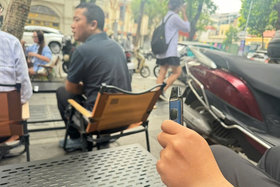 Thuốc lá điện tử: “Bom Hẹn Giờ” trong hình thù bắt mắt, thời thượng