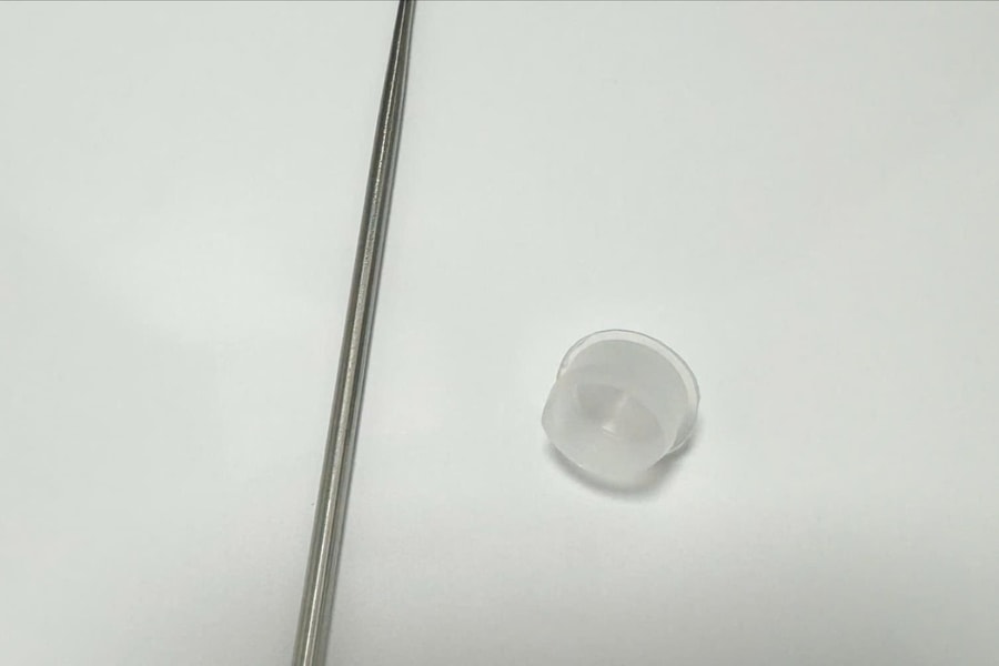 Bé trai nghẹt mũi suốt nhiều ngày, nguyên nhân khiến ai cũng bất ngờ