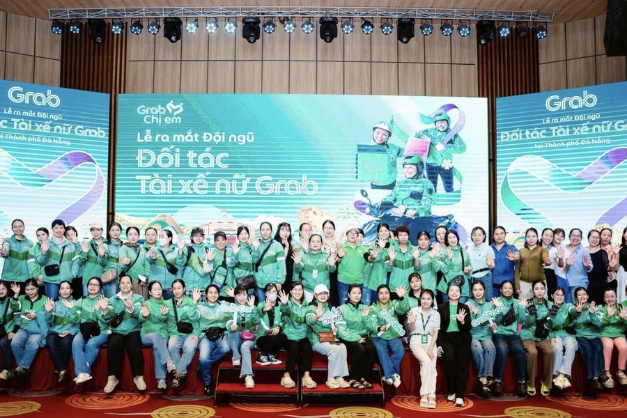 Grab tăng cường hỗ trợ nữ tài xế qua chương trình 'Grab Chị Em'
