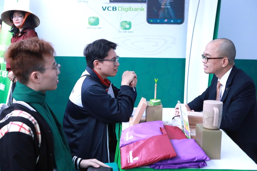 Ngành Tài chính: Sinh viên cần kỹ năng nào để tăng cơ hội việc làm?