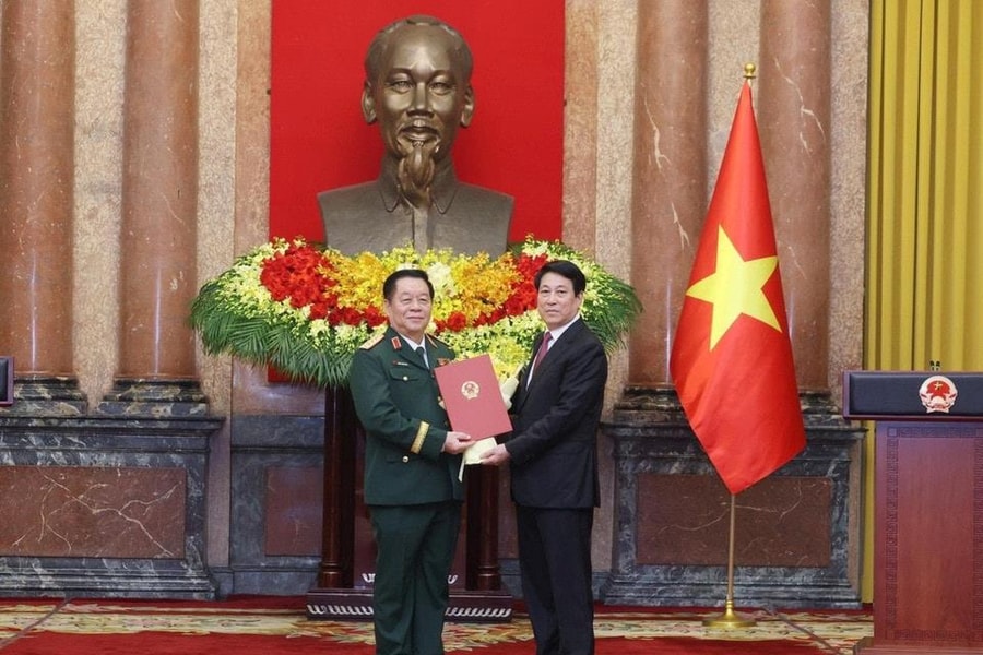 Chủ tịch nước Lương Cường trao quyết định bổ nhiệm Chủ nhiệm Tổng cục chính trị và thăng quân hàm Đại tướng, Thượng tướng