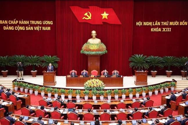 Thông cáo báo chí về ngày làm việc thứ nhất Hội nghị Trung ương 14 khóa XIII