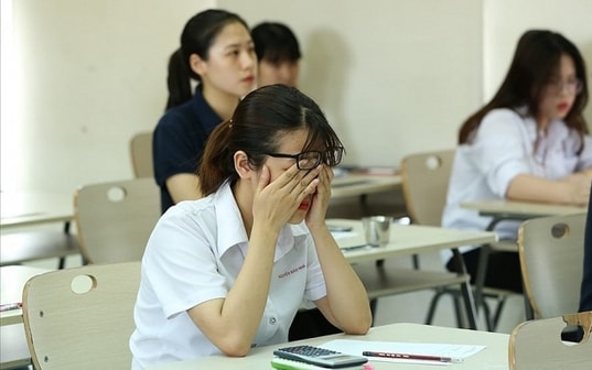 Cha mẹ cưỡng ép con học tập quá sức sẽ bị phạt đến 10 triệu từ ngày 15/12/2025