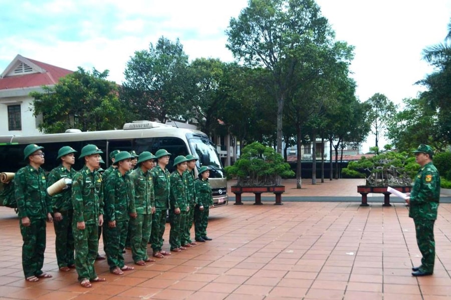 Bộ đội Biên phòng tỉnh Đắk Lắk điều động 50 cán bộ, chiến sĩ giúp người dân ứng phó bão số 13