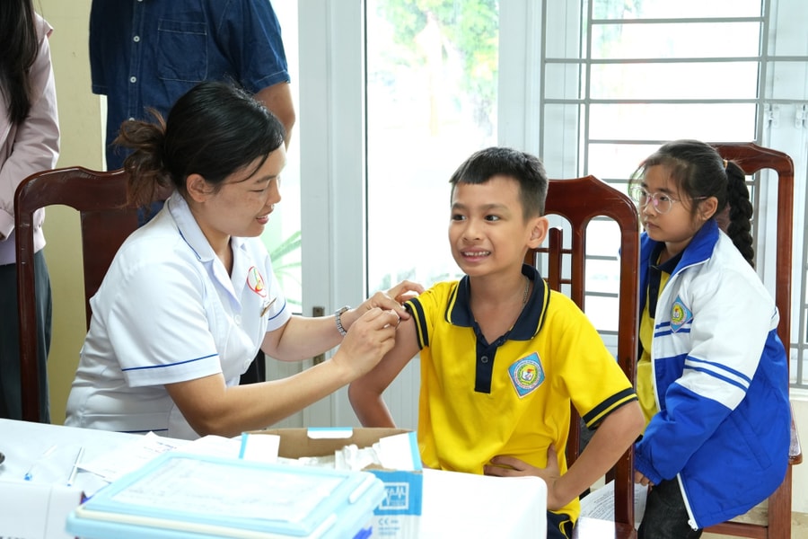 Hà Nội: Trường học lao đao vì cúm A tăng nhanh, nhiều học sinh nghỉ học