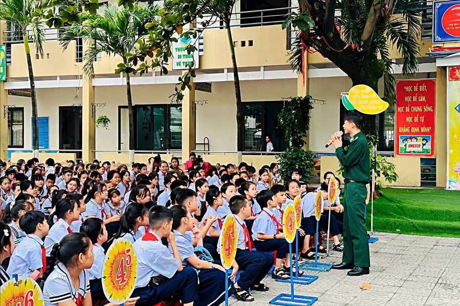 Gieo mầm ý thức thượng tôn pháp luật trong thế hệ trẻ