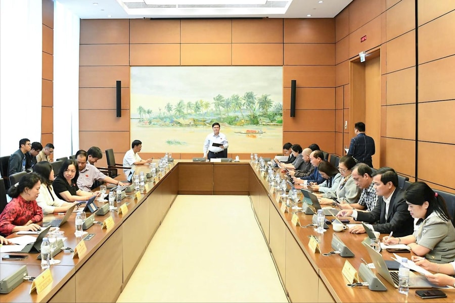 Nhà nước tập trung "hậu kiểm, hậu kiểm và hậu kiểm"