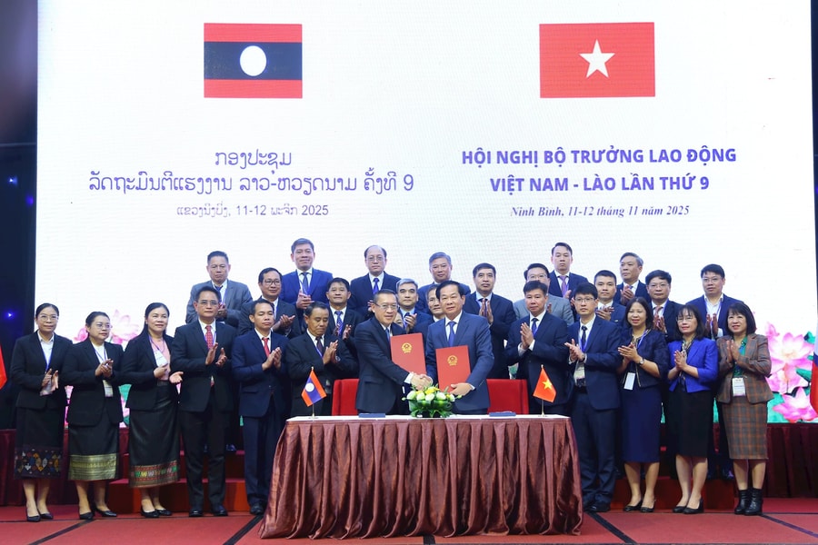 Việt Nam - Lào thúc đẩy hợp tác trong lĩnh vực lao động, việc làm và người có công