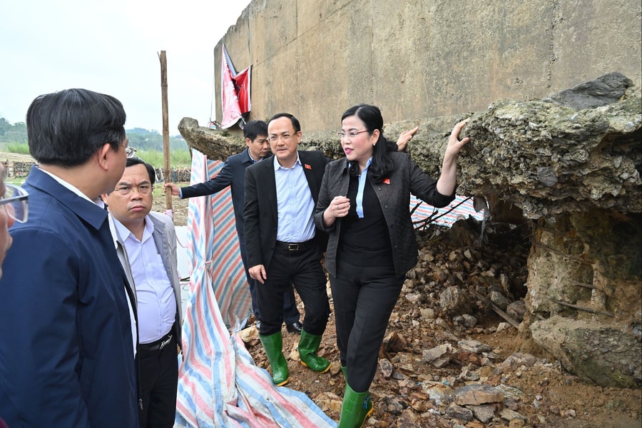 Ủy ban Khoa học, Công nghệ và Môi trường khảo sát cầu Sông Lô : Cảnh báo lỗ hổng trong quản lý chất lượng công trình xây dựng