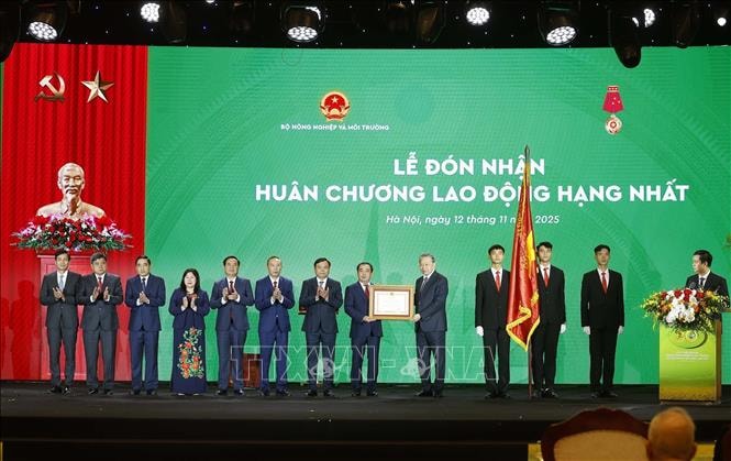 Ngành Nông nghiệp và Môi trường có vị trí chiến lược đặc biệt