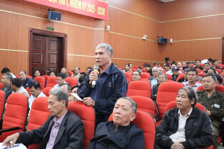 Tổ đại biểu số 15 HĐND tỉnh Bắc Ninh tiếp xúc cử tri trước Kỳ họp thứ 7