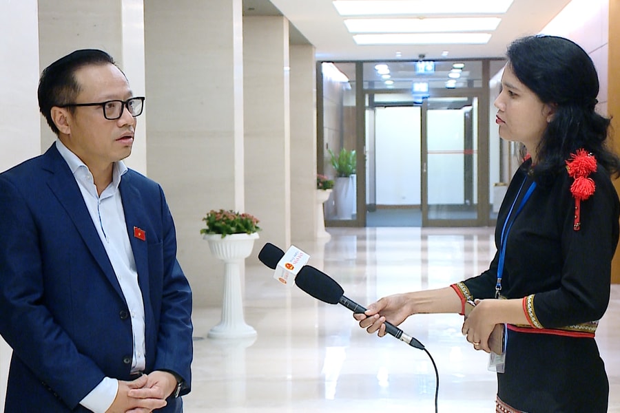 Đẩy mạnh phân cấp, giảm thủ tục